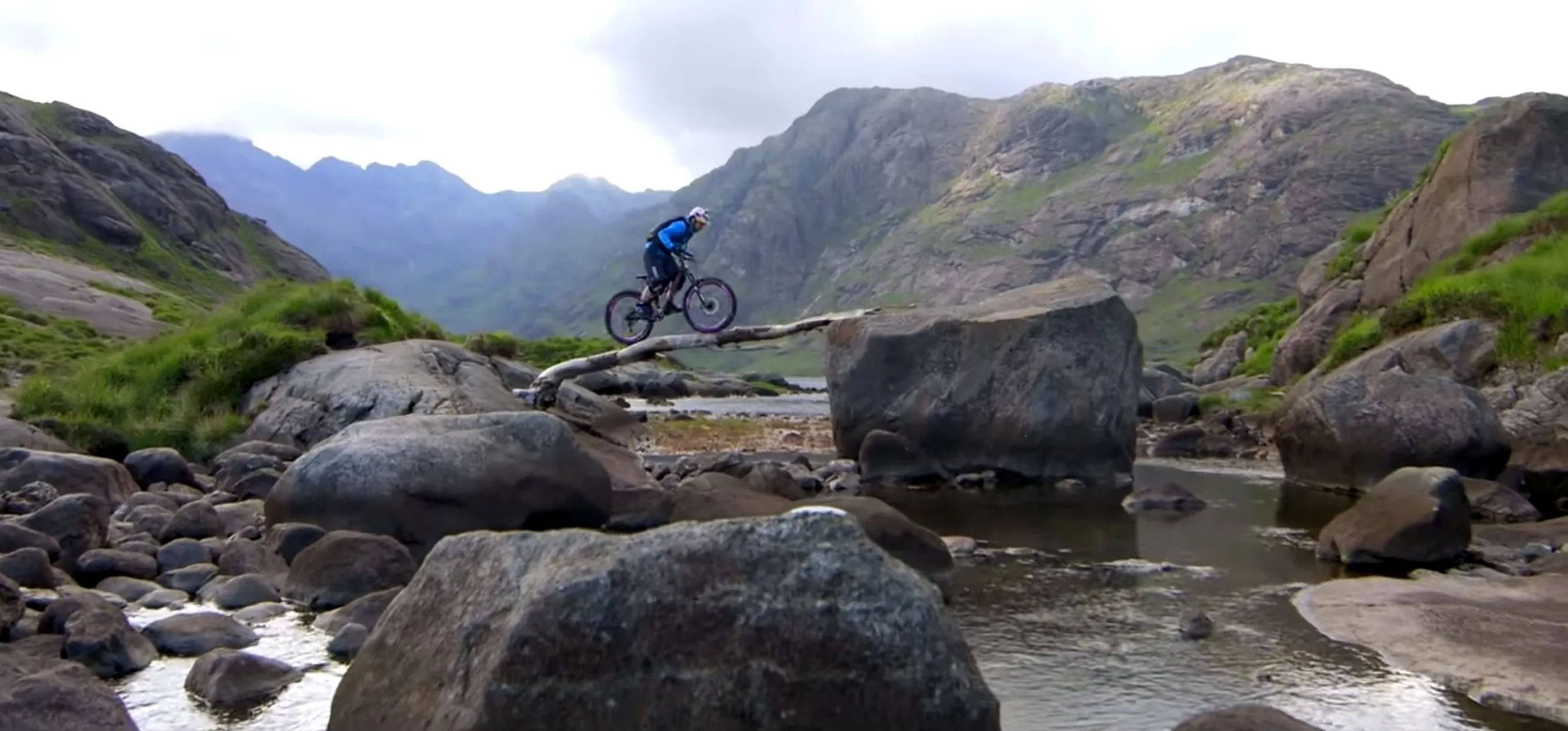 Danny Macaskill, The Ridge à l'île de Skye — photo 3