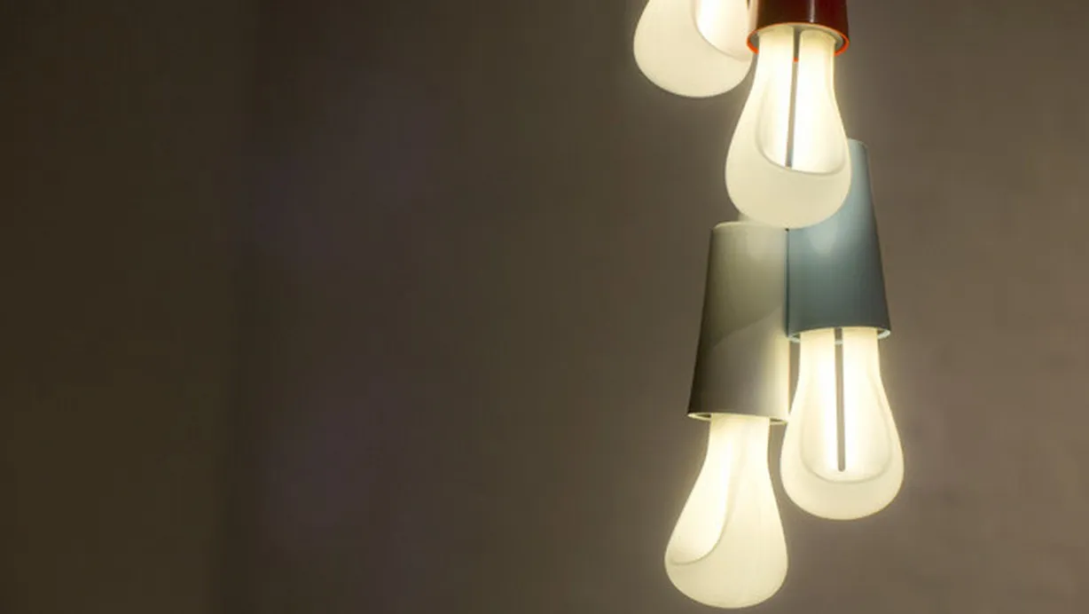 Plumen 002 une belle ampoule économe — photo 1
