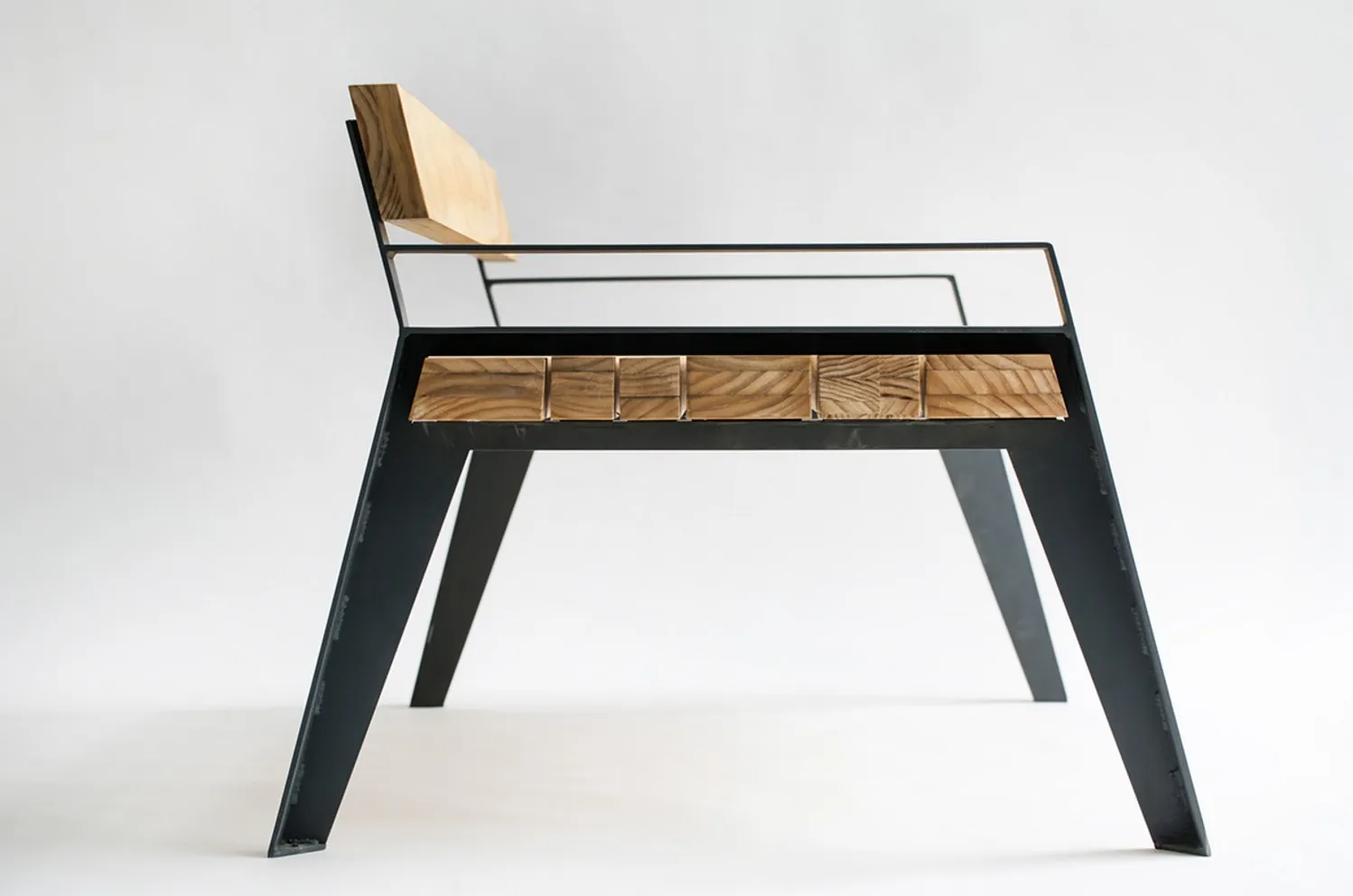 Banc TUYVO par Slava Balbek — photo 5