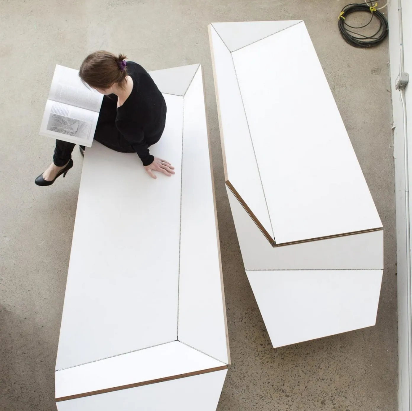 Banc Origami par Black Lab Architects — photo 4