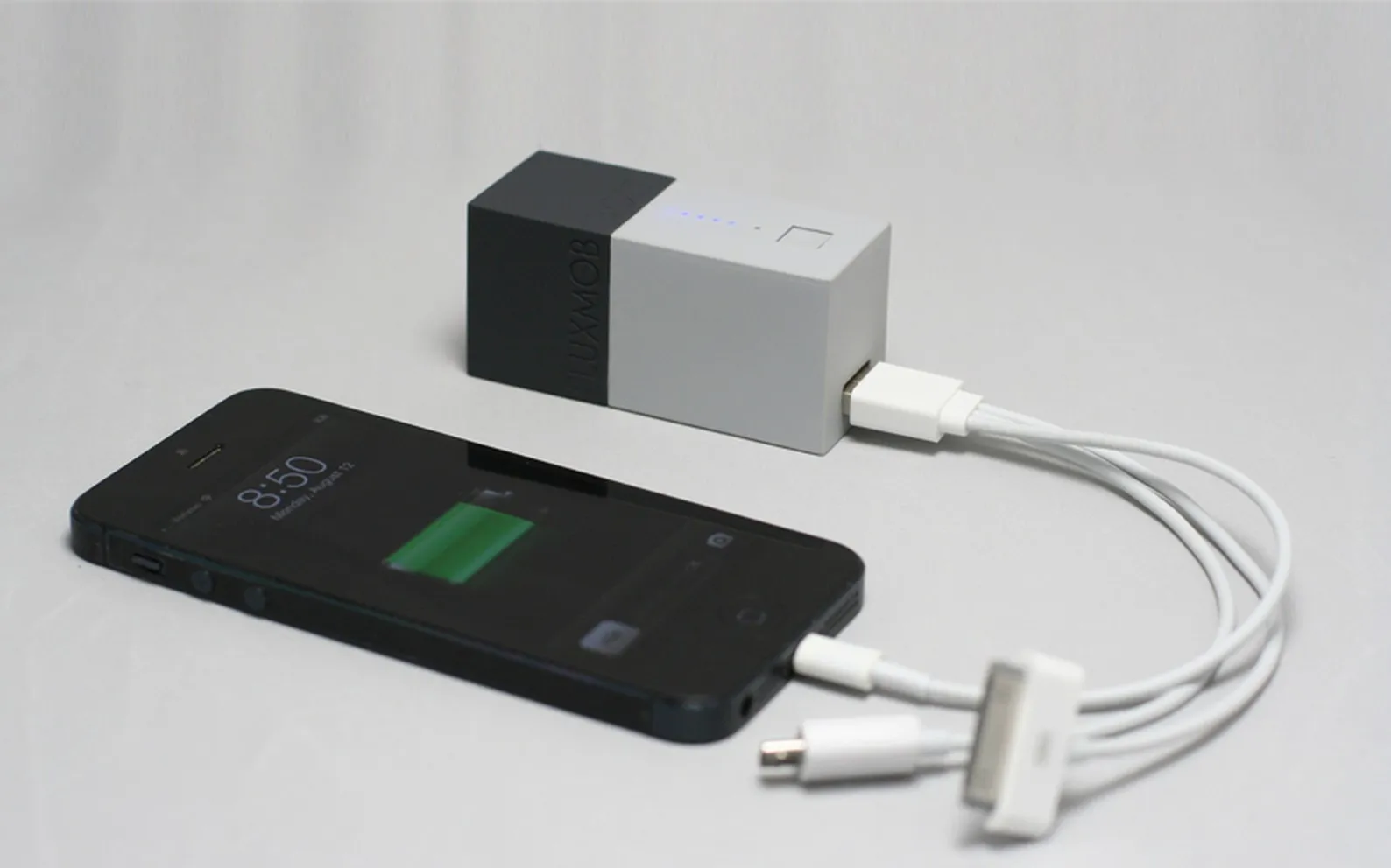 Bolt pour charger votre téléphone en mobilité — photo 2