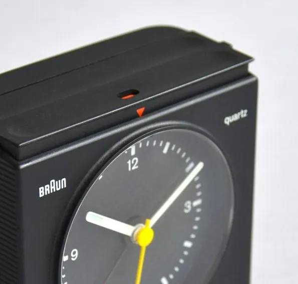 Vintage le Réveil AB21 par Braun — photo 1