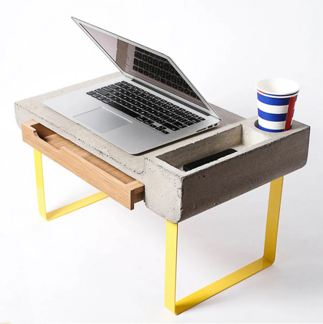 Dobrostol un bureau en béton par Ekatarina Vagurina — photo 8