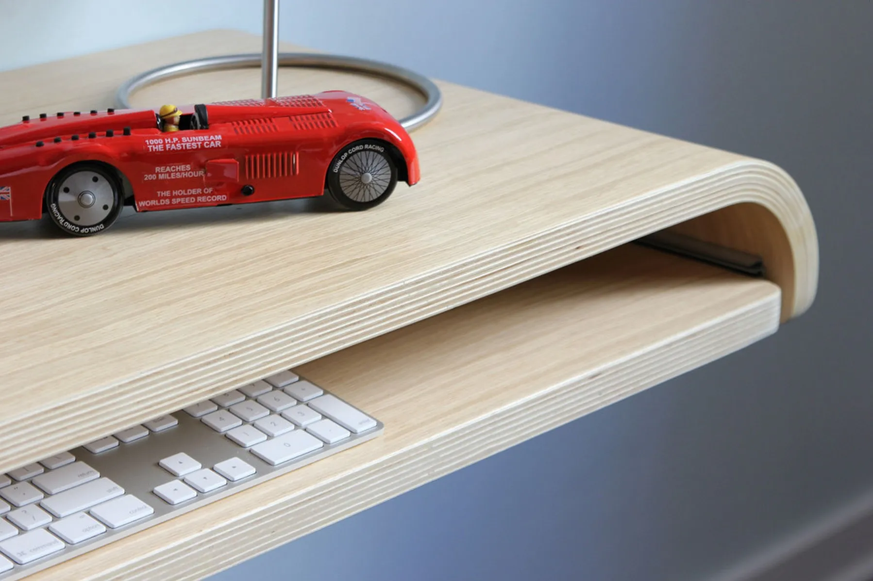 Bureau "flottant" Rift Oak par Dario Antonioni — photo 2