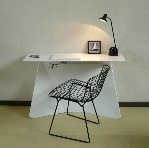 Bureau Zeta par Jérôme Groove et Johann Aumaitre pour Studio Manzano — photo 1