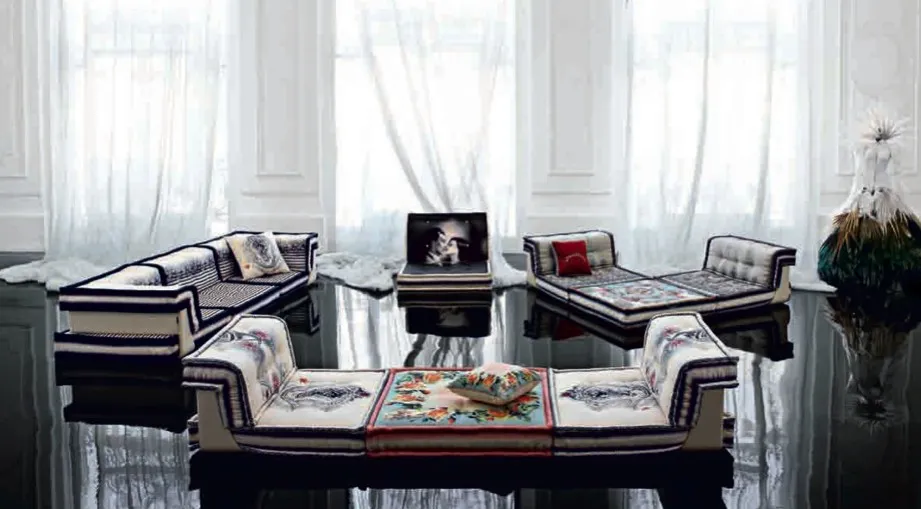 Le canapé Mah Jong de Hans Hopfer édité par Roche Bobois à 40 ans — photo 2