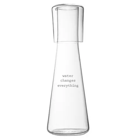 Carafe à eau "water changes everything" par bib and sola — photo 1
