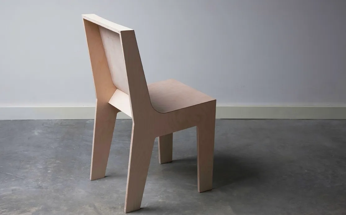 Chaise Void(wood) par Pieter et Thijs Bedaux — photo 2
