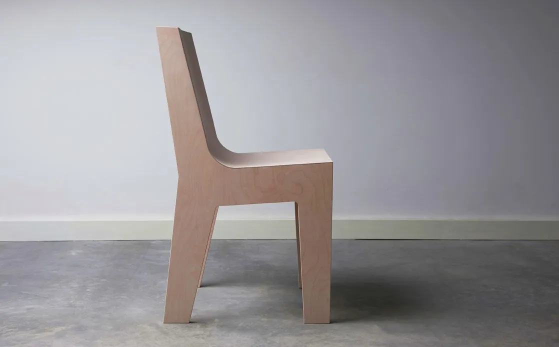 Chaise Void(wood) par Pieter et Thijs Bedaux — photo 1