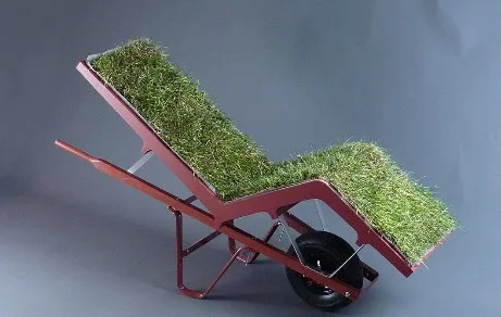 chaise-herbe-brouette Chaise Lawn par Deger Cengiz — photo 2
