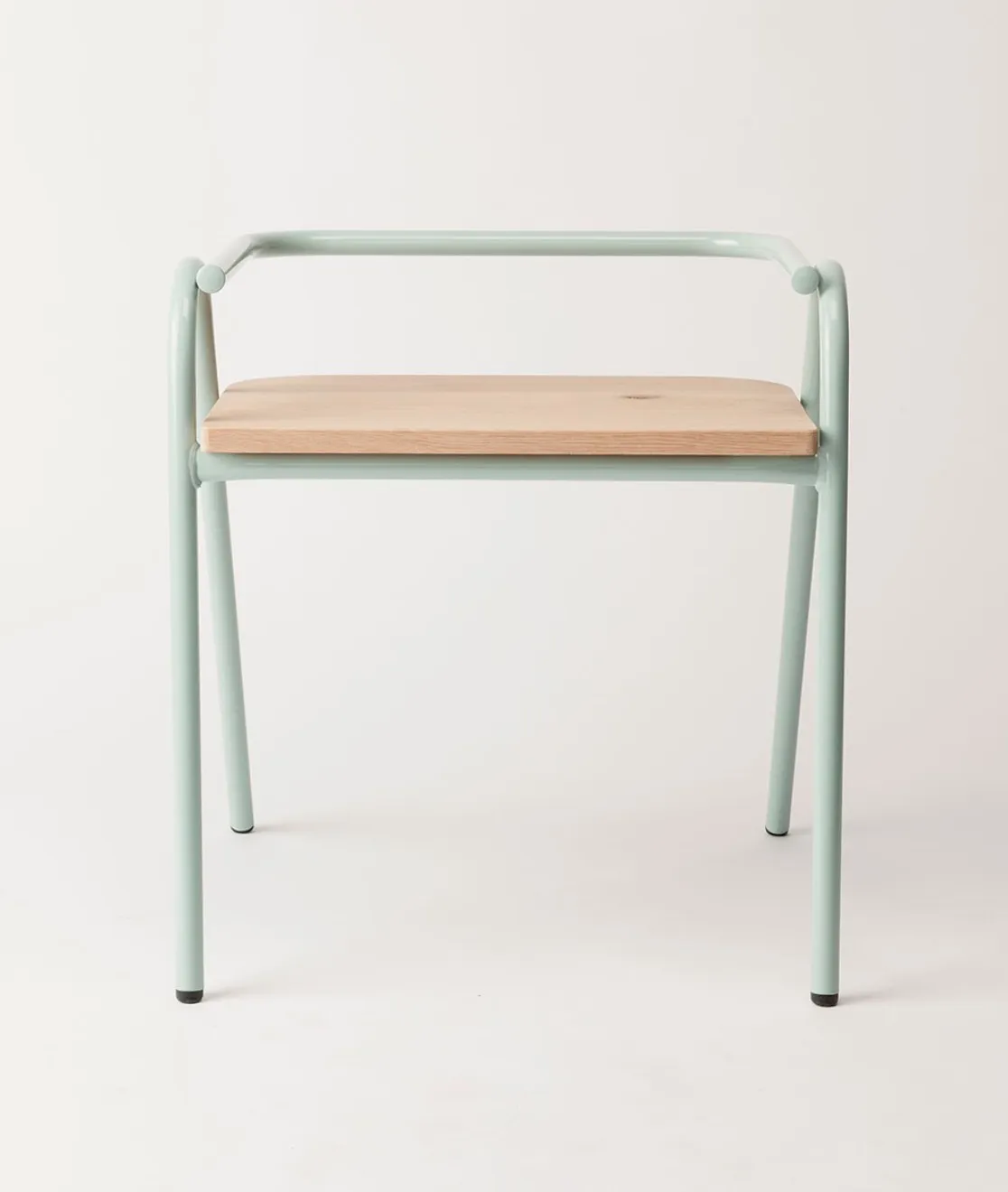 Petite chaise Half Hurdle chair par Dowel Jones — photo 1