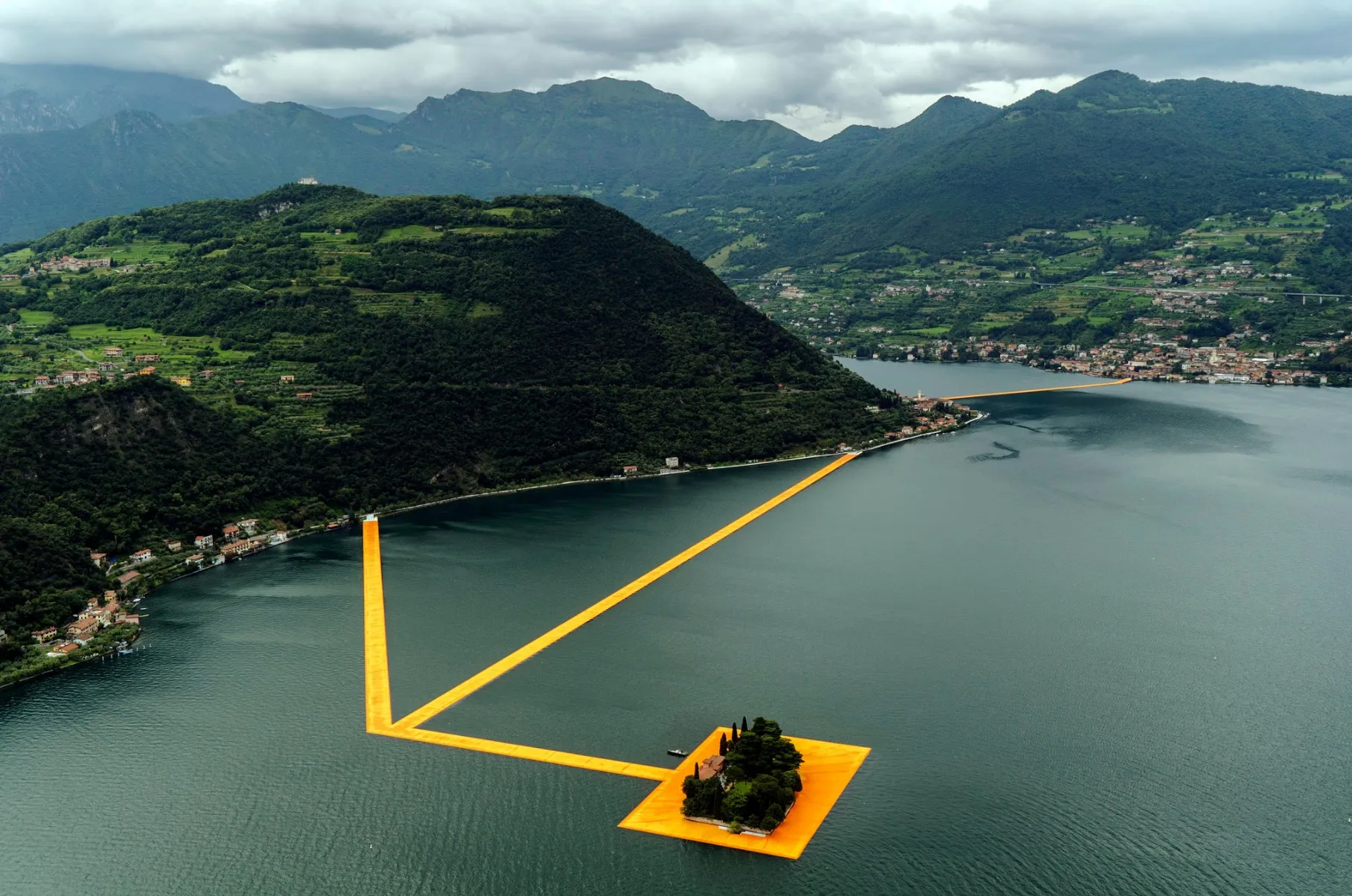 Walking on Water par Christo and Jean-Claude — photo 2