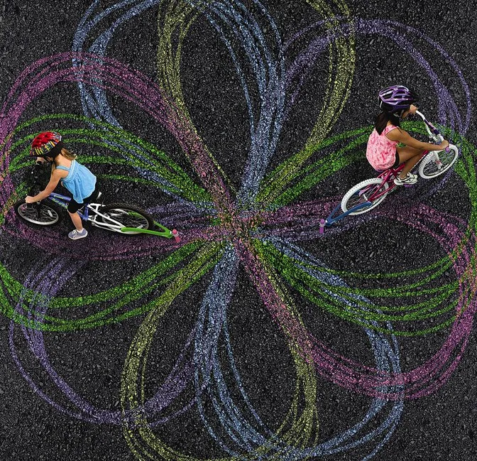 Craie géante à accrocher derrière un vélo d'enfant — photo 2