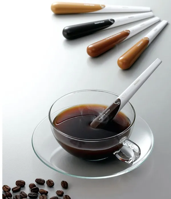 Un stick de café par Heo Jeong Im — photo 1
