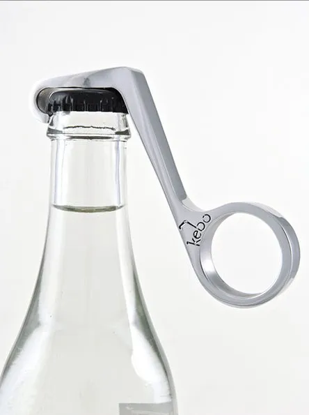 Ouvrir une bière à une main avec le décapsuleur kebo — photo 2
