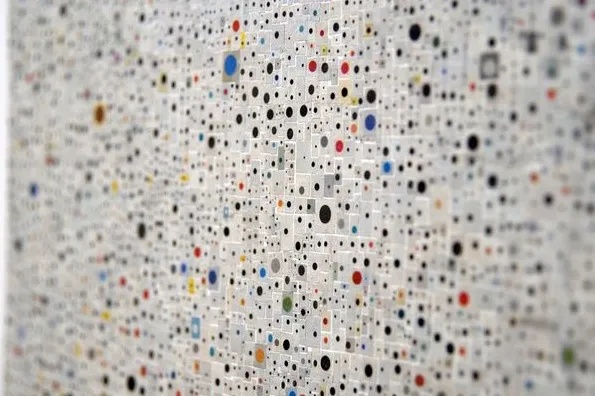 Dots and full stops par Alex Dipple — photo 3