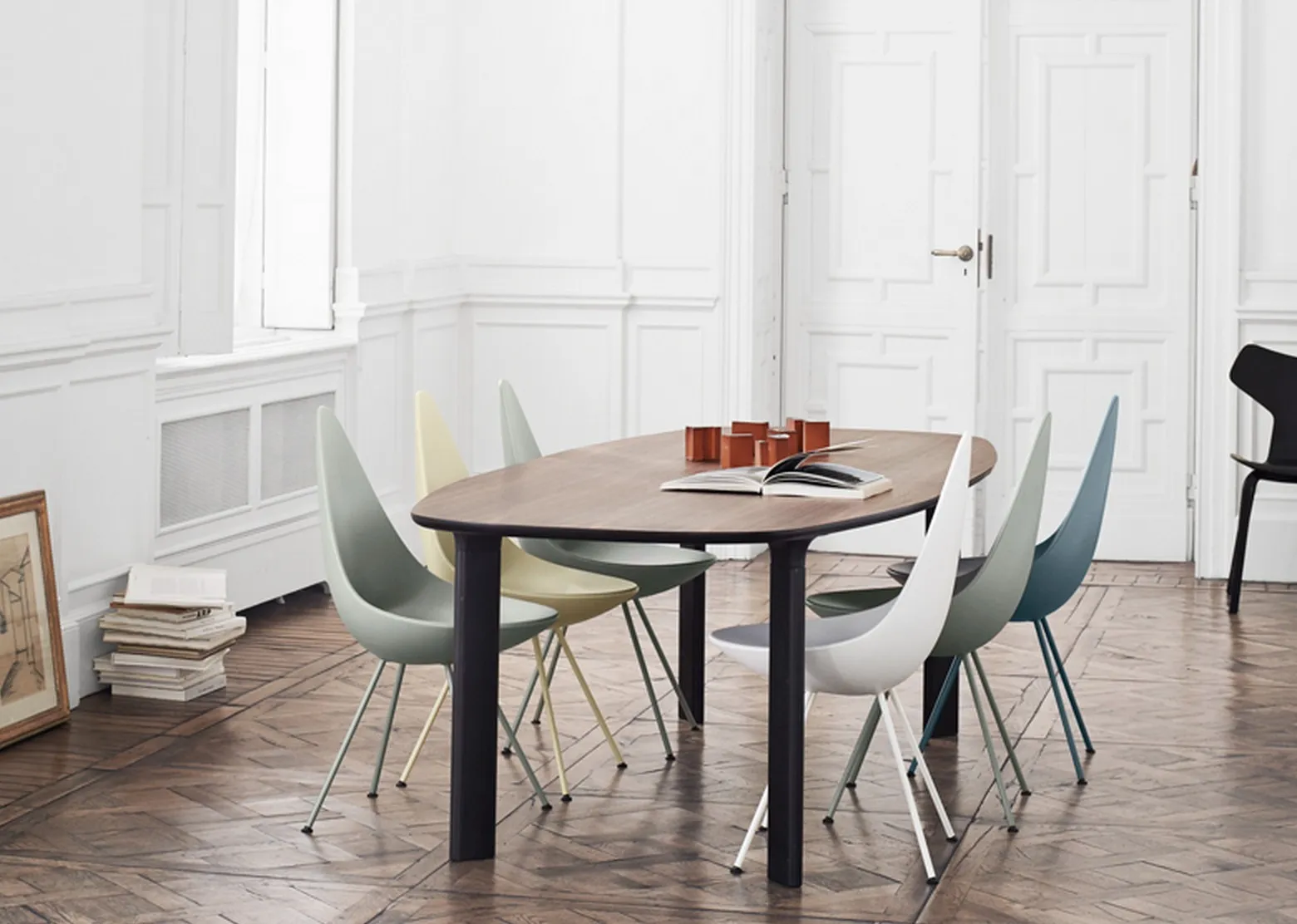 Réédition de la Drop chair d'Arne Jacobsen — photo 1