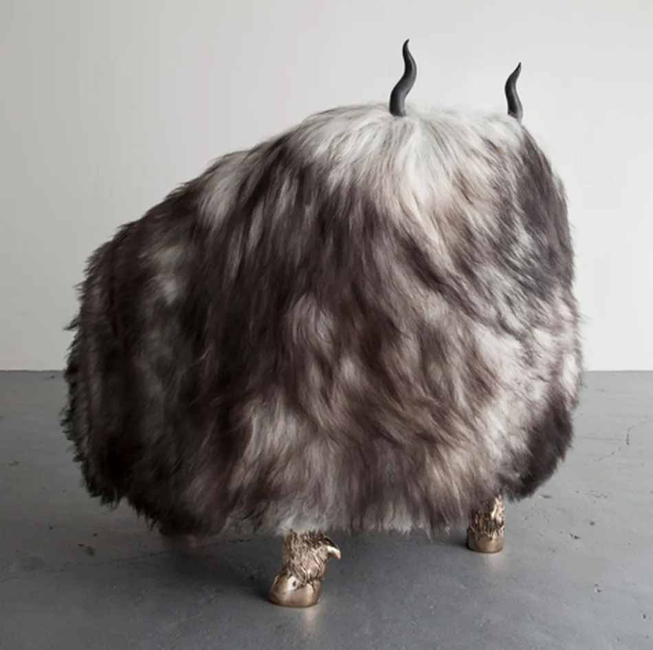 Fauteuil en fourrure par les frères Haas — photo 3