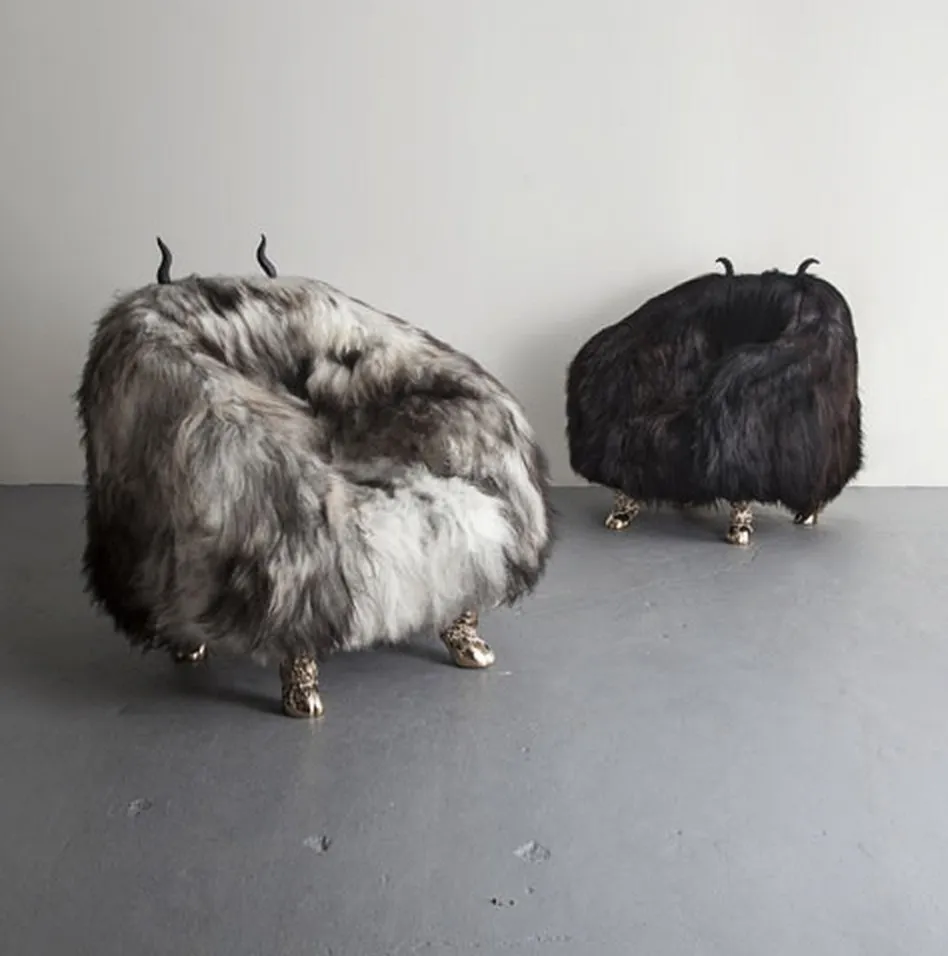 Fauteuil en fourrure par les frères Haas — photo 1