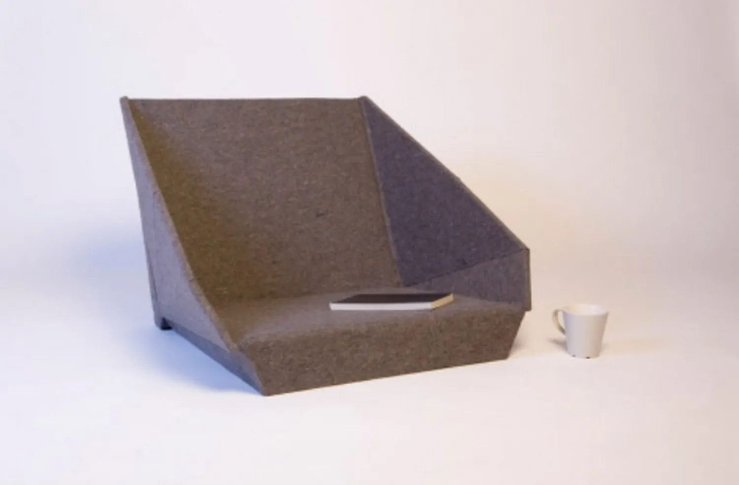 Fauteuil Oyster par Studio kg — photo 2