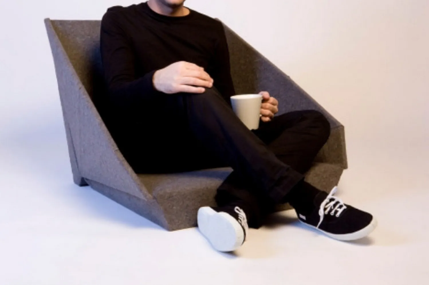 Fauteuil Oyster par Studio kg — photo 1