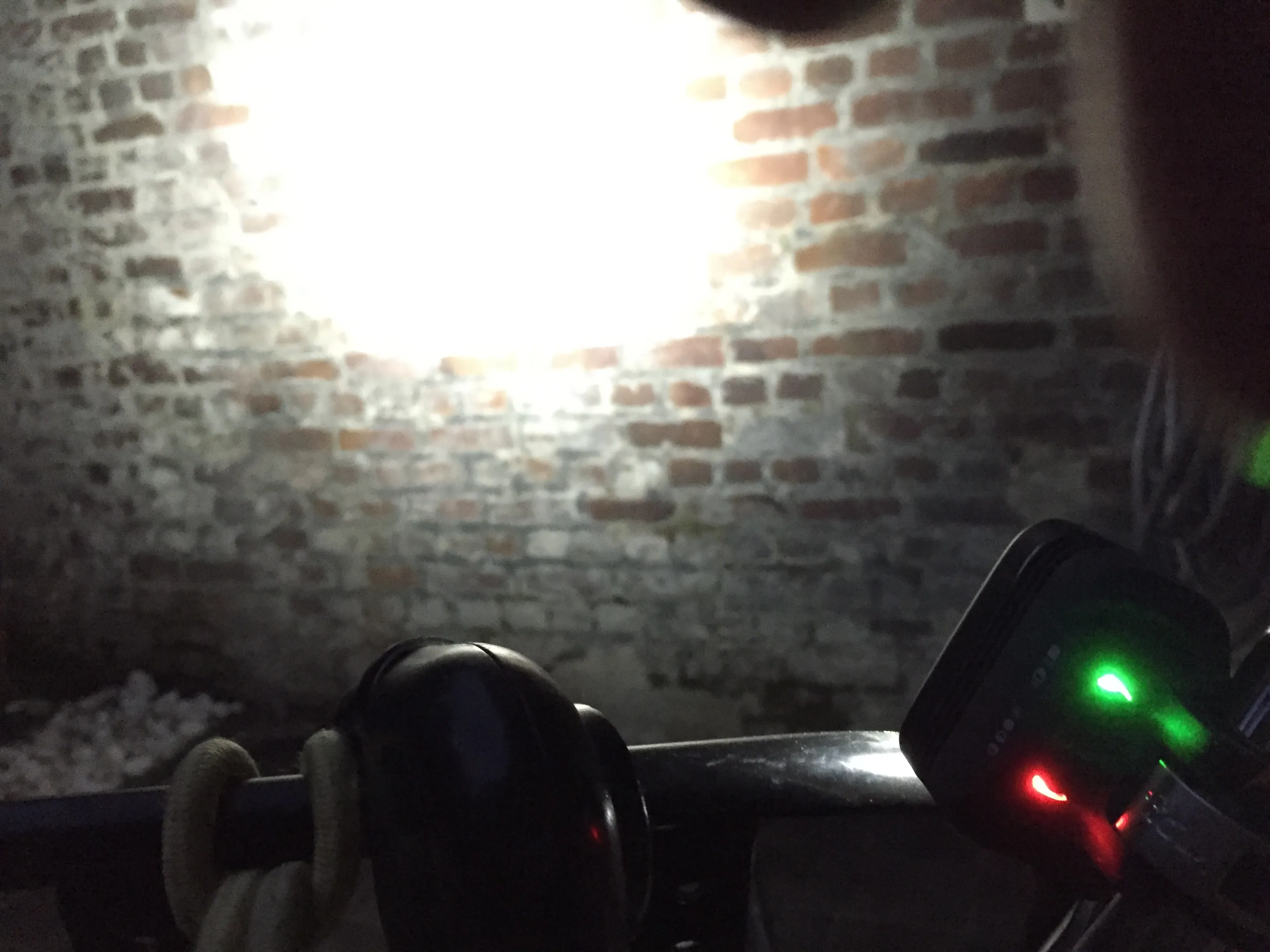 Feux de vélo Blinder Road par Knog — photo 4