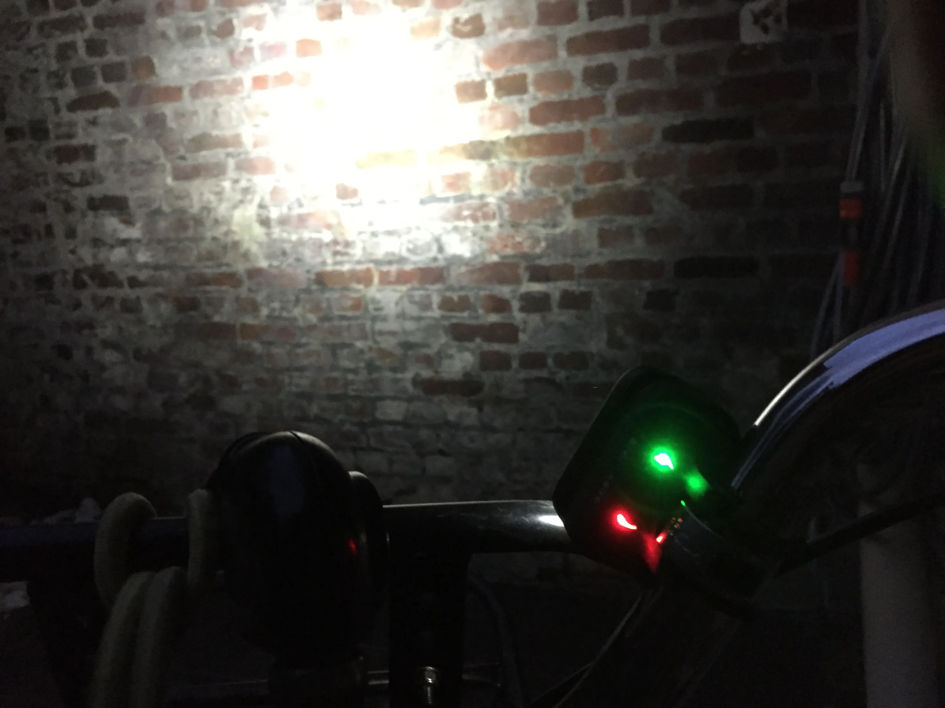 Feux de vélo Blinder Road par Knog — photo 3