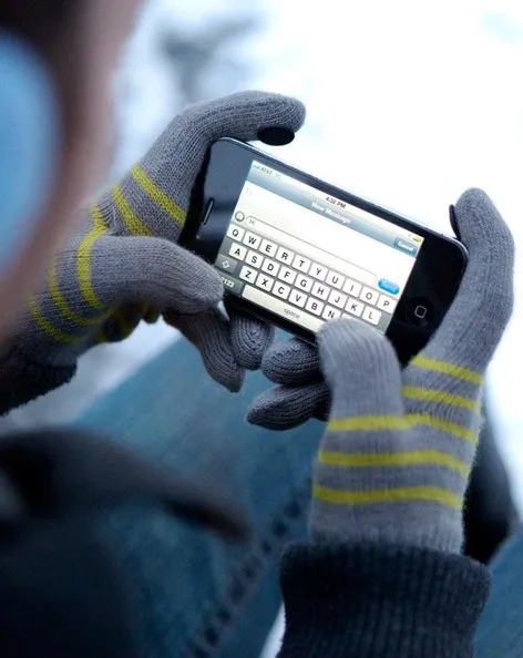 Connecteurs smartphone pour paire de gant — photo 1