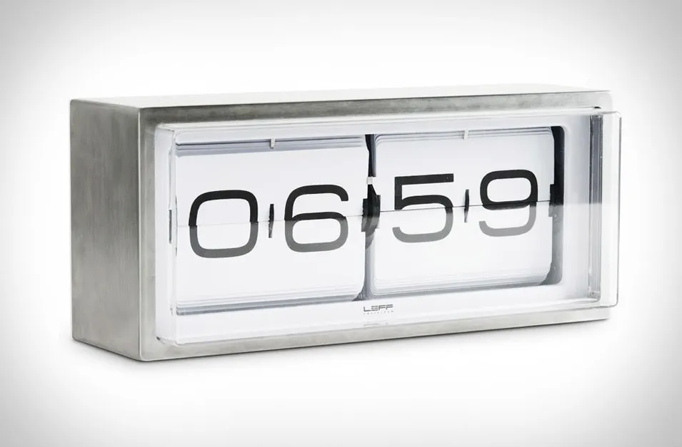 Horloge Brick Flip par Erwin Termaat — photo 1