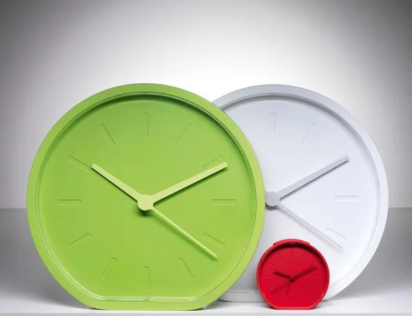 Horloge à accrocher ou poser par Ludovic Roth et Alexandre Dubreuil — photo 1