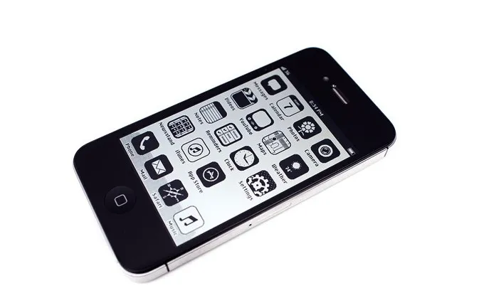 iOS '86 un OS vintage pour l'iphone par Anton Repponen — photo 1