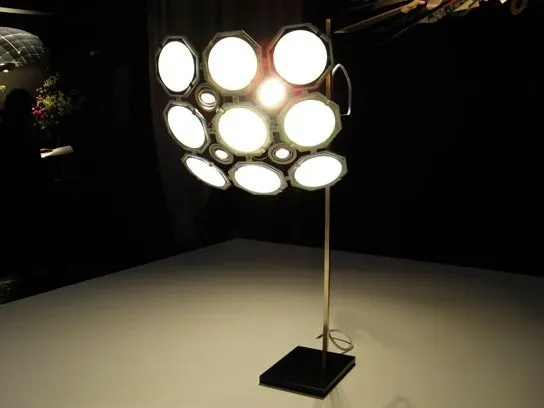 Lampe double t future par Ingo Maurer — photo 1