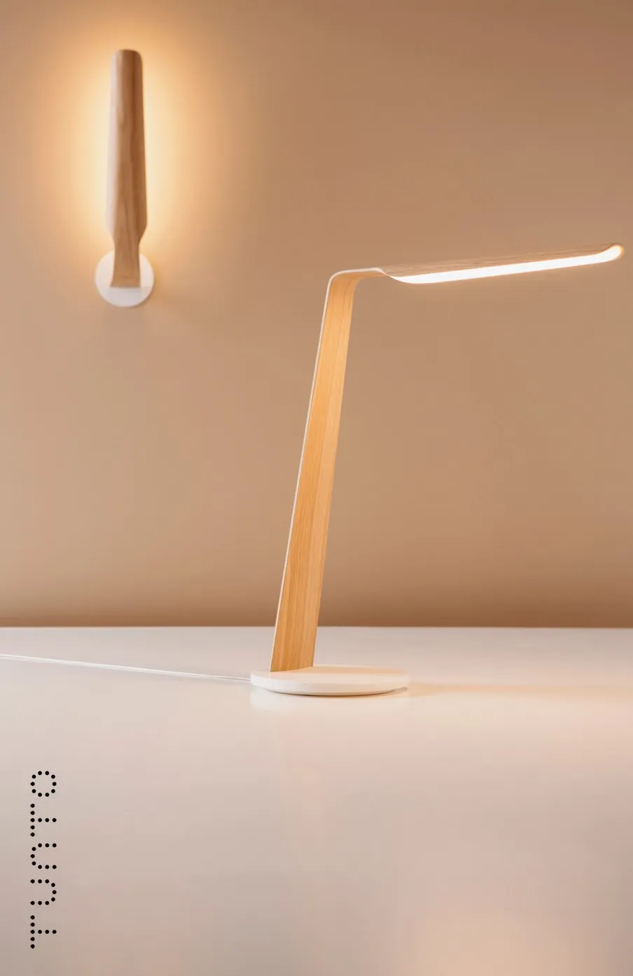 Lampe LED Swan par Tunto — photo 1