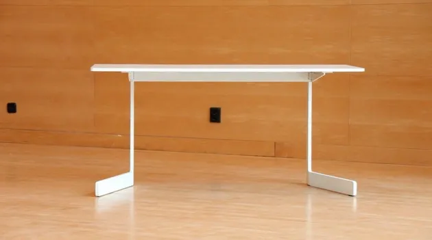 Ola Table, une table pliante par Akka — photo 2