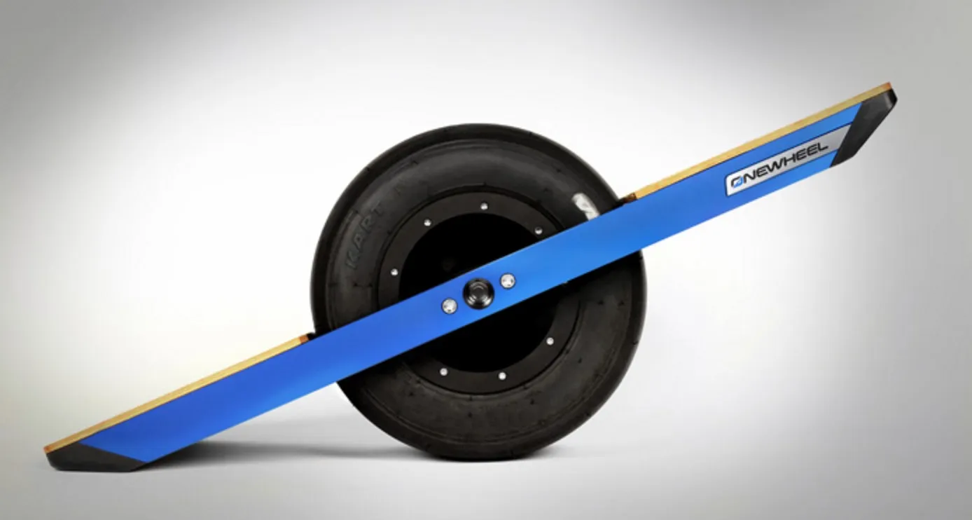 Hoverboard ou skate motorisé Onewheel — photo 1