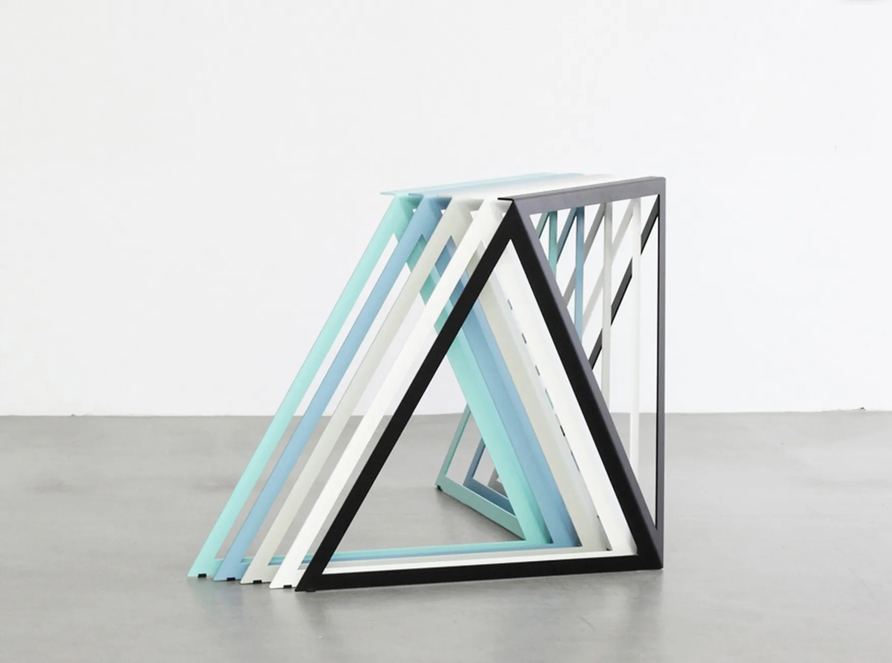 Pieds de table Steel Stand par Sebastian Scherer — photo 6