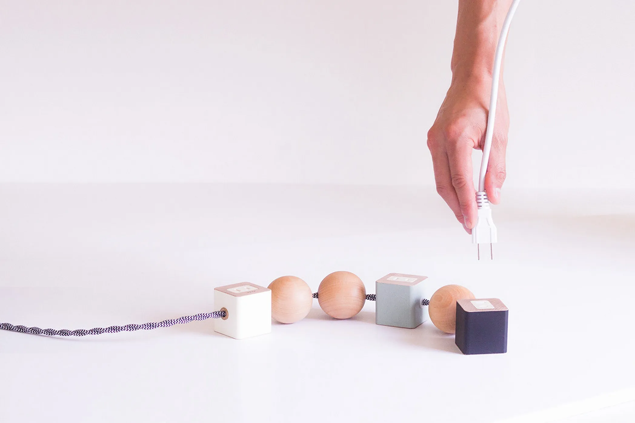 Multiprise Block Cord par Okum — photo 1