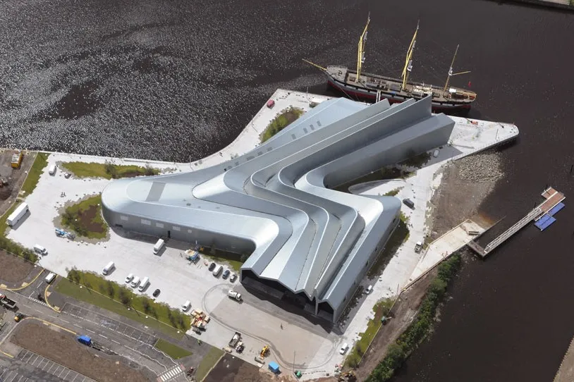 Musée riverside museum of transport par Zaha Hadid — photo 1