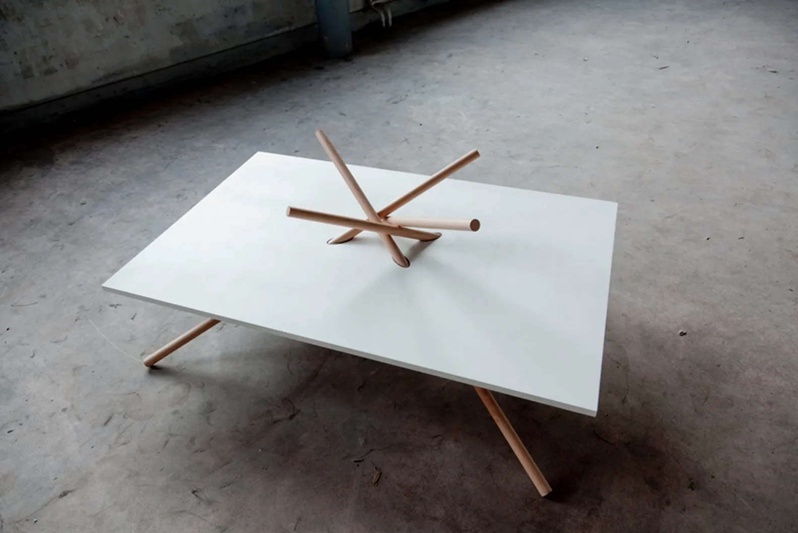 Table par Dana Cannam — photo 1