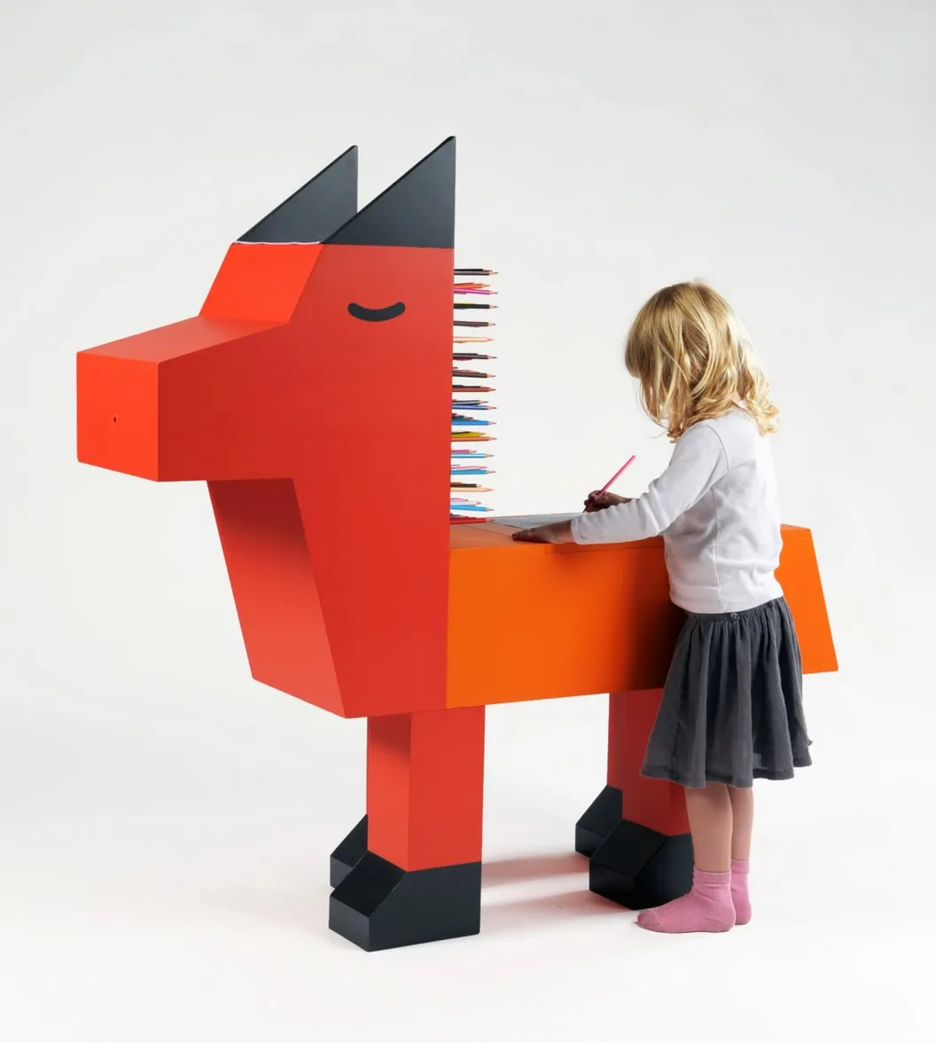 Table à dessin pour enfants par Guillaumit — photo 2