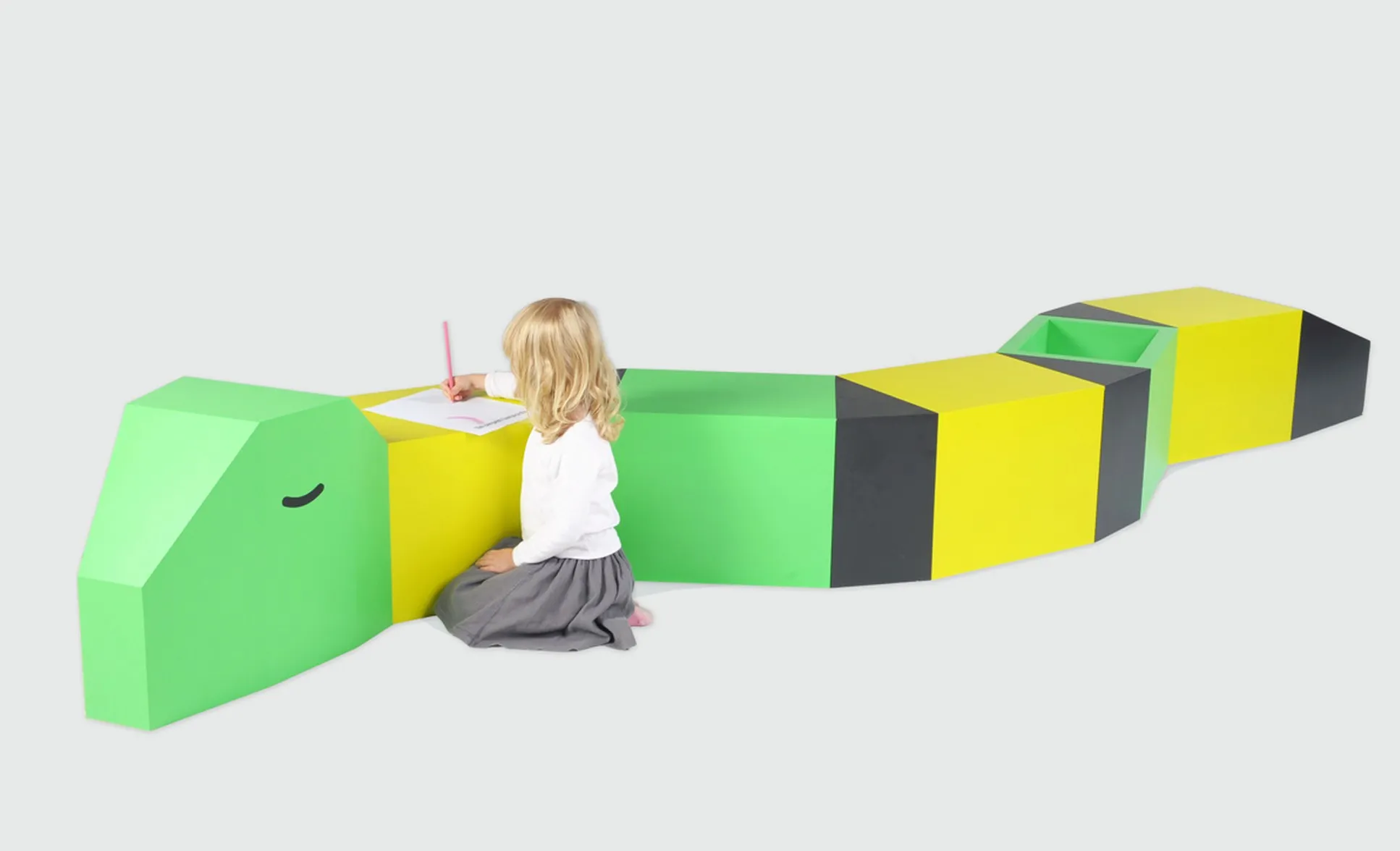 Table à dessin pour enfants par Guillaumit — photo 1