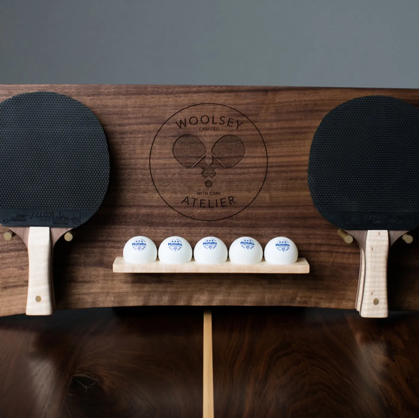Une belle table de ping pong qui fait aussi office de table à manger — photo 4