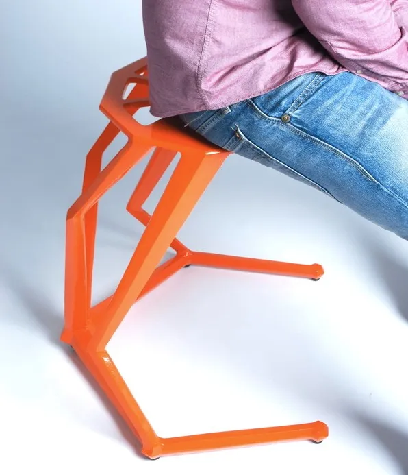 Tabouret Ergo par Adam Senior — photo 1