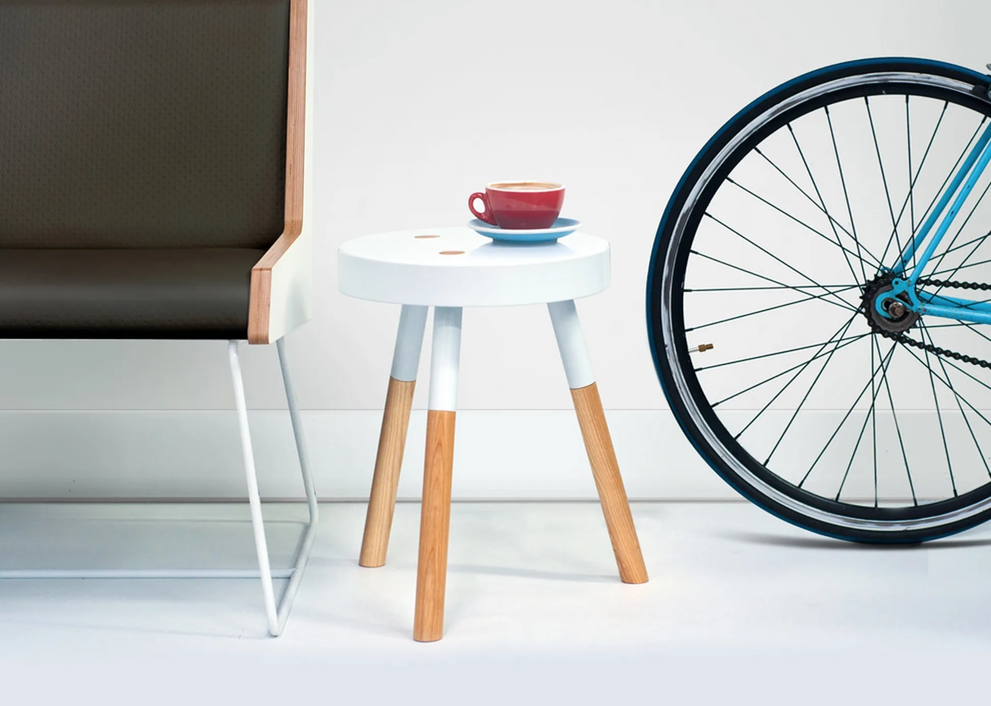 Y Side Table par Tim Webber — photo 2