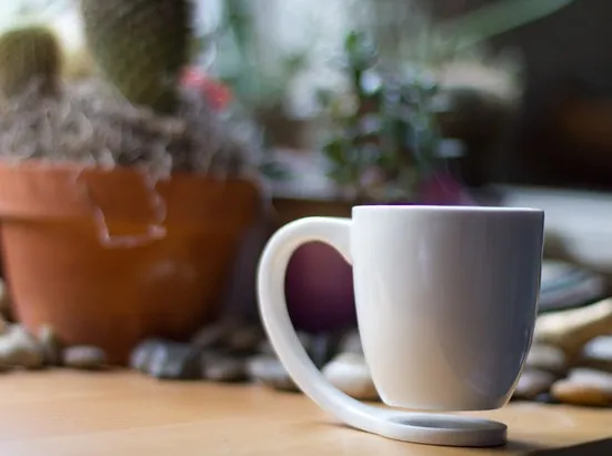 Mug en suspension par Tigere Chiriga — photo 1