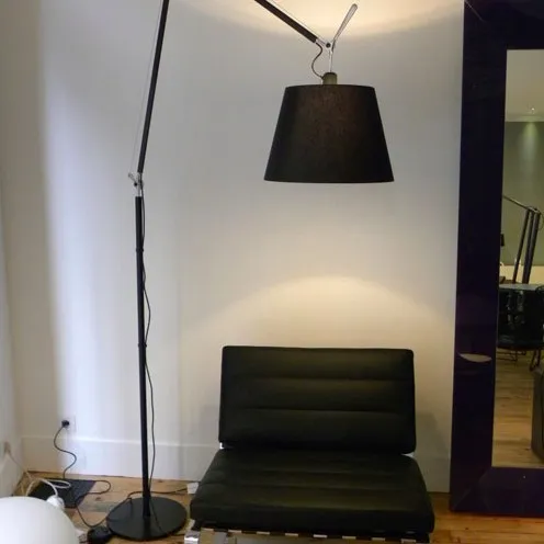Tolomeo Mega noir par Michele de Lucchi — photo 1