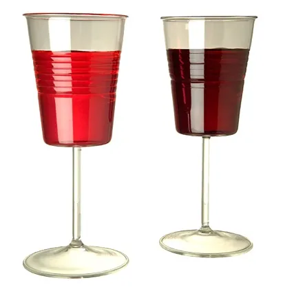 Verres à vin effet plastique — photo 1