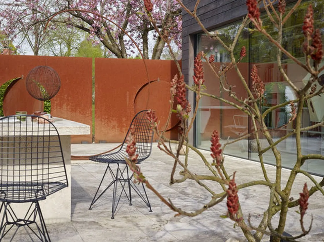 Chaise Vitra Eames DKX pour l'extérieur — photo 1