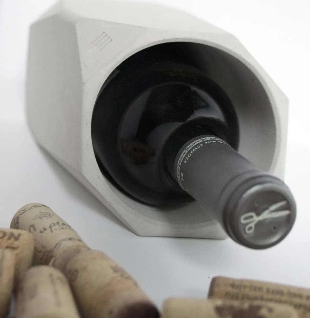Corvi Concrete Wine cooler pour rafraichir le vin par Francisco Corvi — photo 3