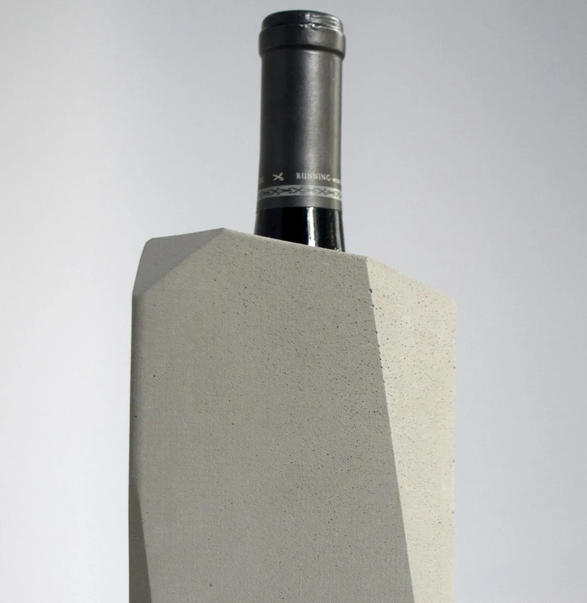Corvi Concrete Wine cooler pour rafraichir le vin par Francisco Corvi — photo 6